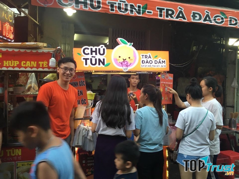 Chú Tũn - trà đào dầm