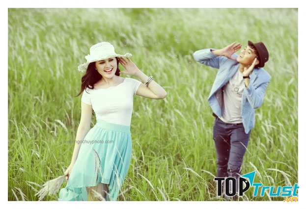 Chỉ cần vài bông cỏ lau, hoa cưới của bạn đã rất đặc biệt rồi