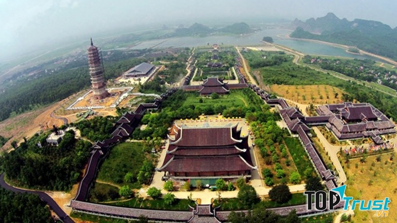 Chùa Bái Đính - điểm du lịch tâm linh thu hút tại Ninh Bình