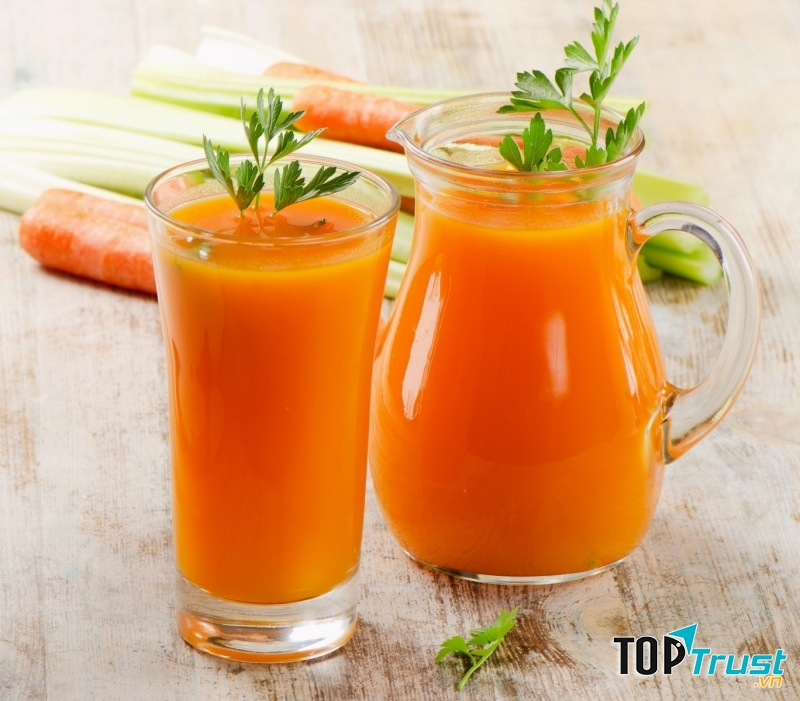 Nước ép cà rốt bổ sung thêm dưa leo và củ cải đường chữa dị ứng thời tiết.