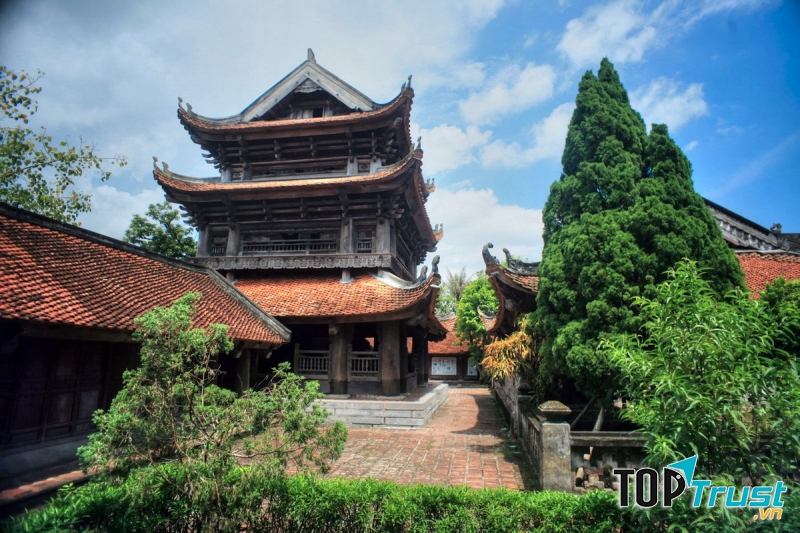 Chùa Keo - ngôi chùa cổ  độc đáo nhất Việt Nam: không có một chiếc đinh nào.