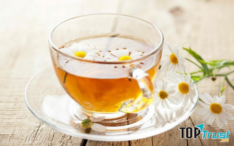 Chữa lành vết thương bằng trà hoa cúc