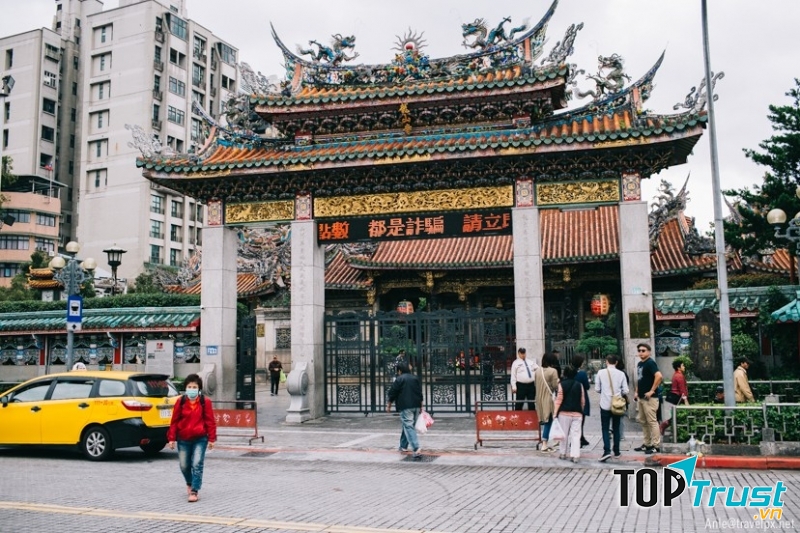 Chùa Longshan – Long Sơn Tự