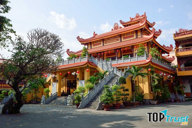 Chùa Phổ Quang là chốn bồng lai tiên cảnh, chim hót ríu rít giữa trốn đô thị