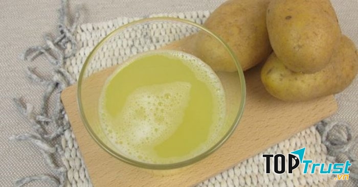 Chữa rạn da bằng nước ép khoai tây