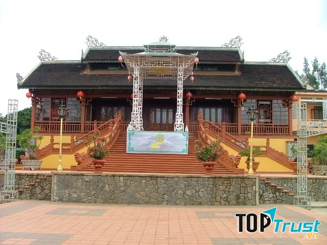 Chùa Sắc tứ Khải Đoan