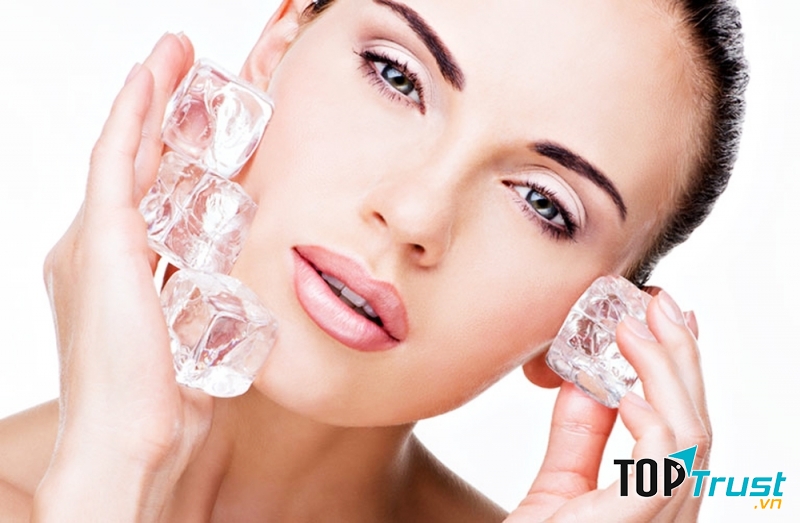 Chườm đá lạnh chữa sâu răng