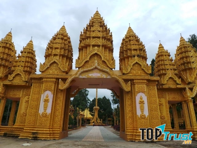 Chùa Vàm Ray