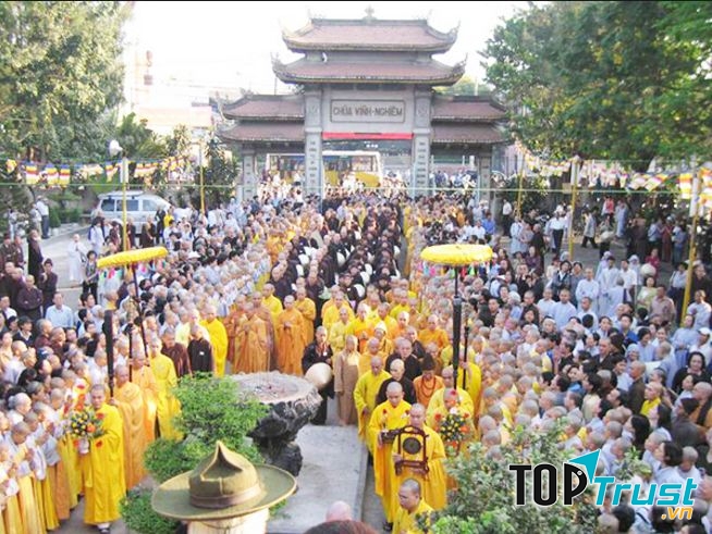 Chùa Vĩnh Nghiêm - 339 Nam Kỳ Khởi Nghĩa, phường 7, quận 3, TP. HCM.