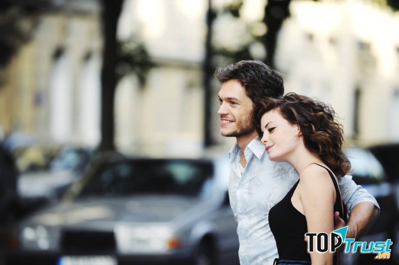 Không đi chơi với người yêu của anh em