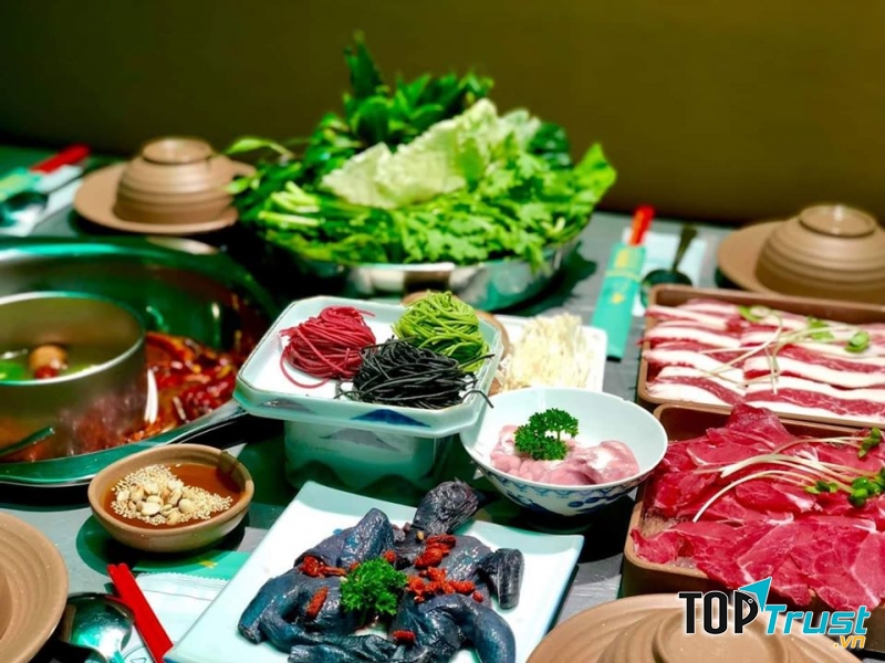 Lẩu HongKhong tại Chungking quán