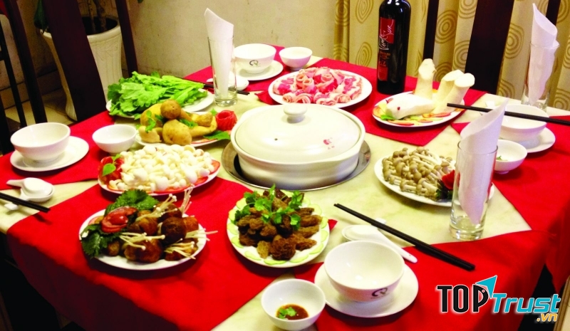 Lẩu nấm Gia Khánh thơm ngon, bổ dưỡng