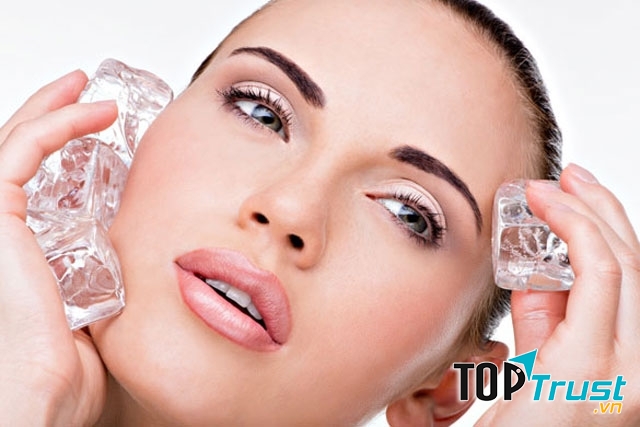 Chườm đá giúp giảm đau nhức răng hiệu quả