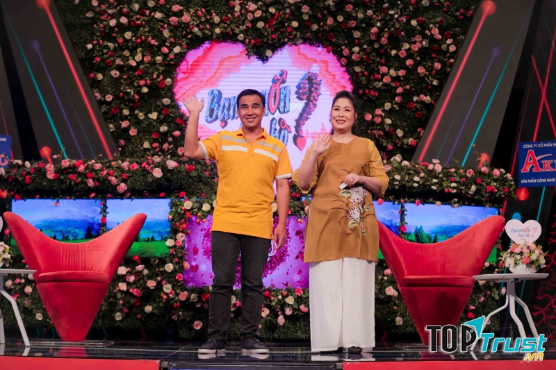Ông mai bà mối hiện tại của chương trình