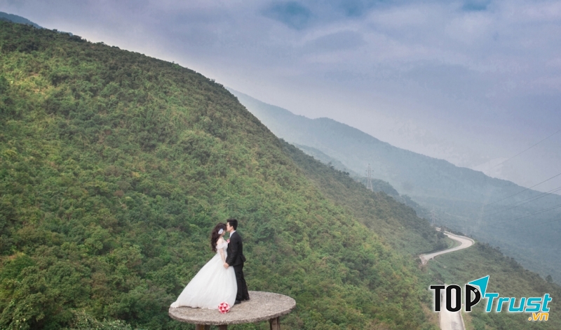 Vẻ đẹp hùng vĩ của Đèo Hải Vân