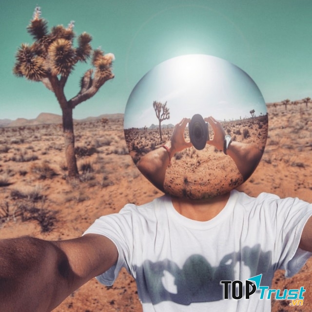 Chụp ảnh qua gương