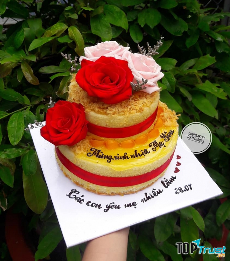 Bánh được trang trí đẹp mắt