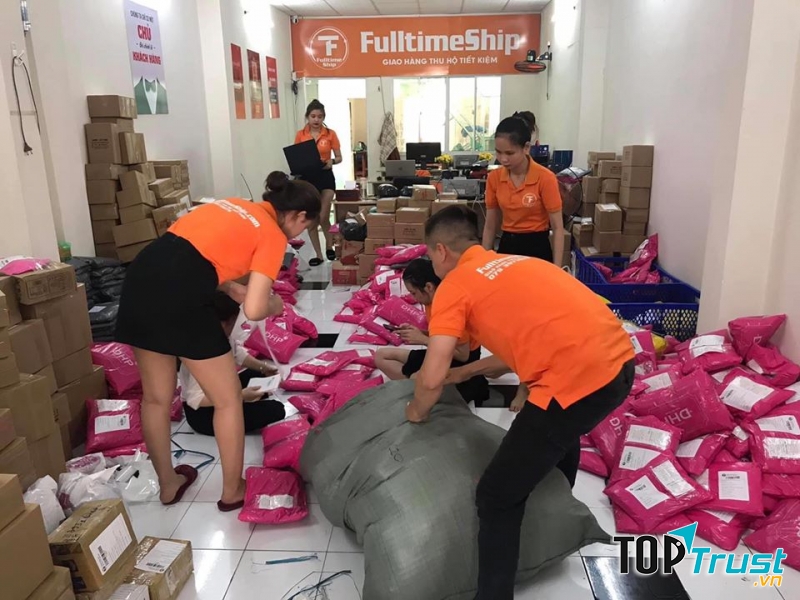 Chuyển Phát Nhanh FullTimeShip