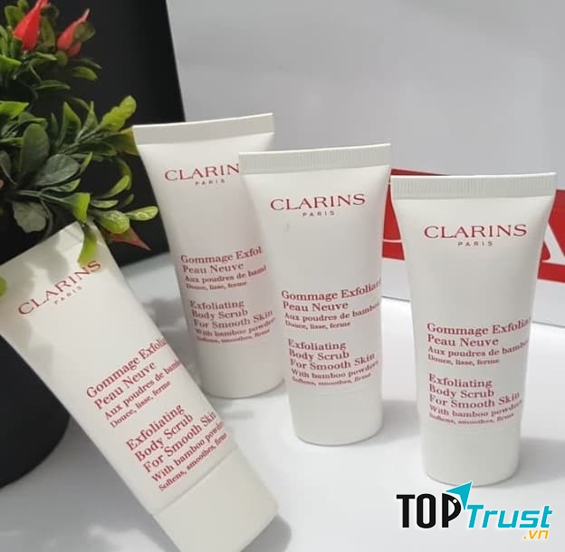 Clarins Smoothing Body Scrub