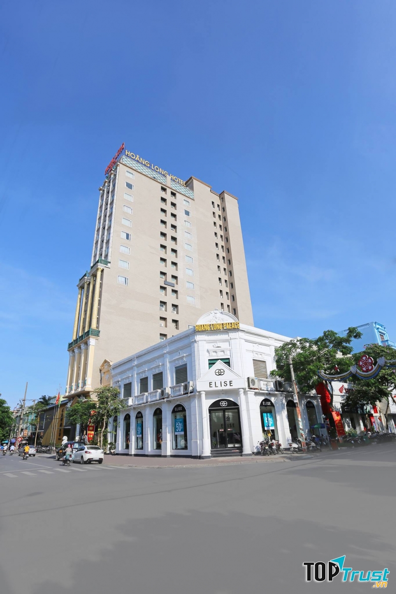 Khách sạn Classic Hoàng Long