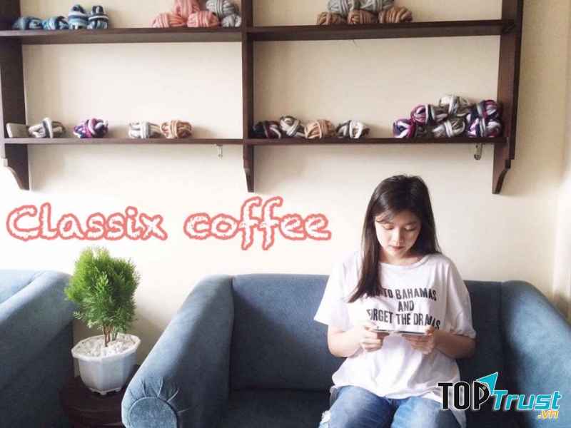 Classix Coffee có không gian thoáng đãng với thiết kế trẻ trung sẽ làm hài lòng các bạn trẻ Thái Nguyên