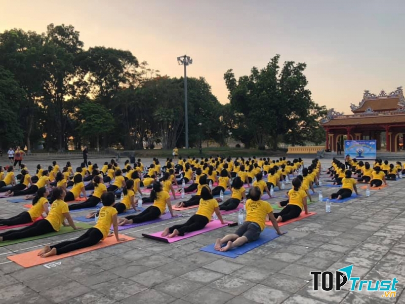 CLB Yoga Sức Sống Mới