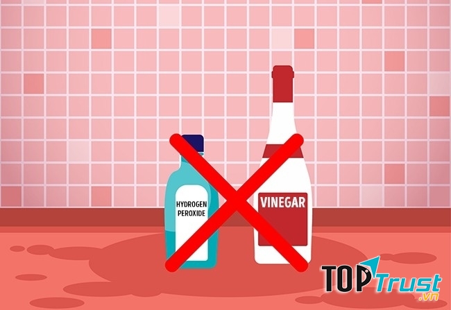 Giấm và oxy già có thể gây kích ứng da nếu trộn chúng với nồng độ cao