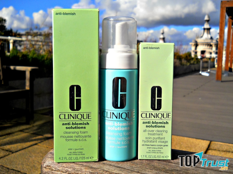 Clinique Acne Solutions Cleansing Foam