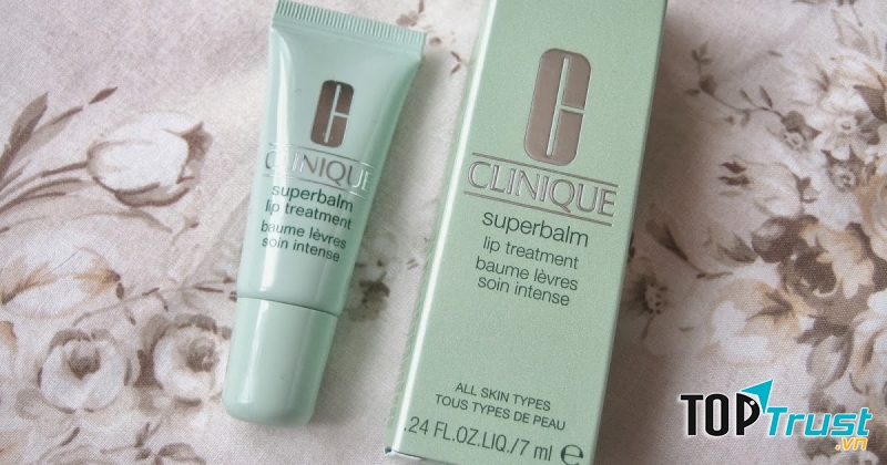 Clinique Superbalm Lip Treatment