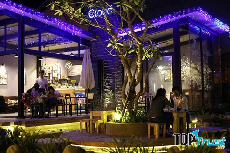 Cloud Garden Coffee Shop