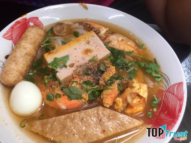 Cô Ba - Bánh Canh Cua - Nguyễn Văn Lạc