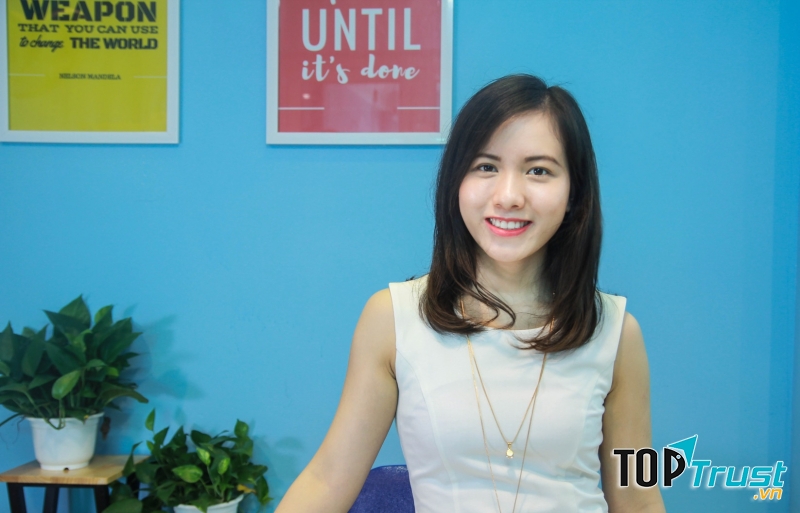 Cô gái kế toán có tình cảm sâu sắc.