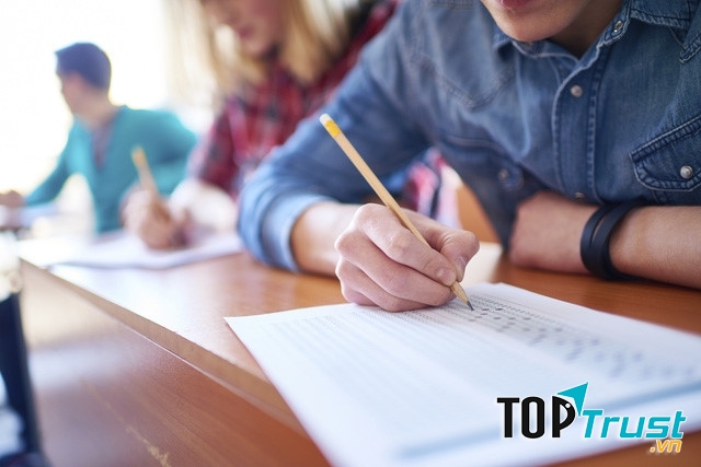 Hãy trau dồi kiến thức mới mỗi ngày bằng cách đọc sách hay học ngoại ngữ hoặc có thể là các môn bạn yêu thíc