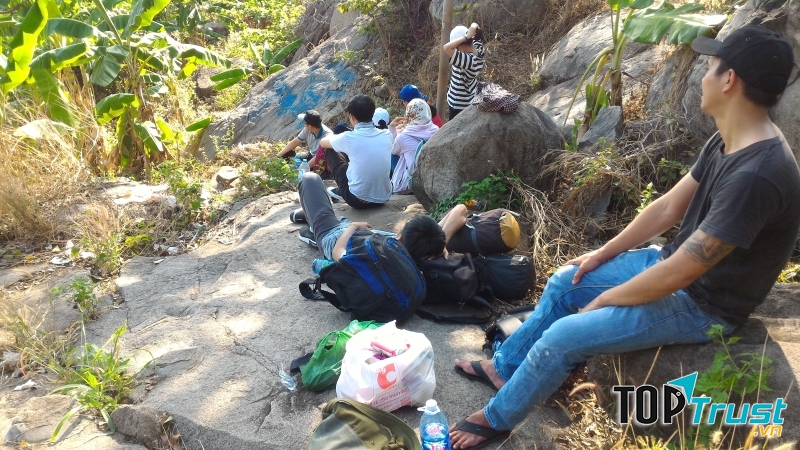 Cắm trại qua đêm