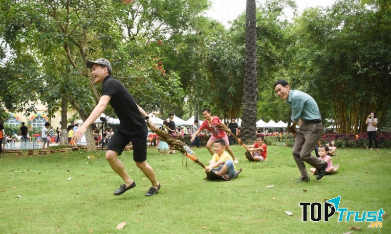 Những hoạt động vui chơi bổ ích, tiết kiệm chi phí mà bé có thể trải nghiệm thay vì đi mua sắm, xem phim... vào cuối tuần.