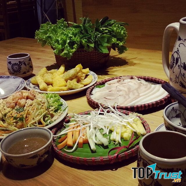 Cò quán -  bánh tráng cuốn thịt heo