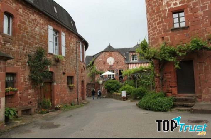 Collonges la Rouge - Pháp