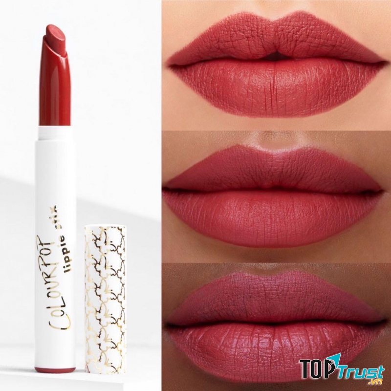 Chất son matte cực kì mềm và mướt, không hề bị khô
