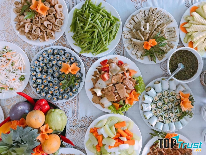 Cơm Chay An Phúc - Hoàng Cầu