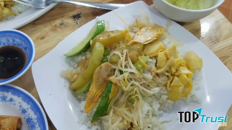 Cơm Chay Diệu Vy 2