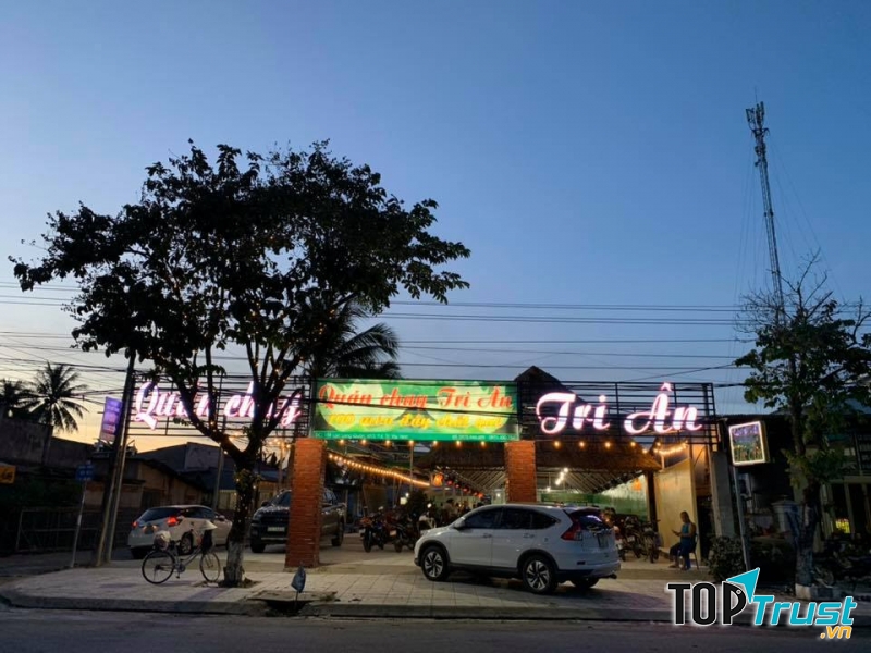Cơm chay Tri Ân