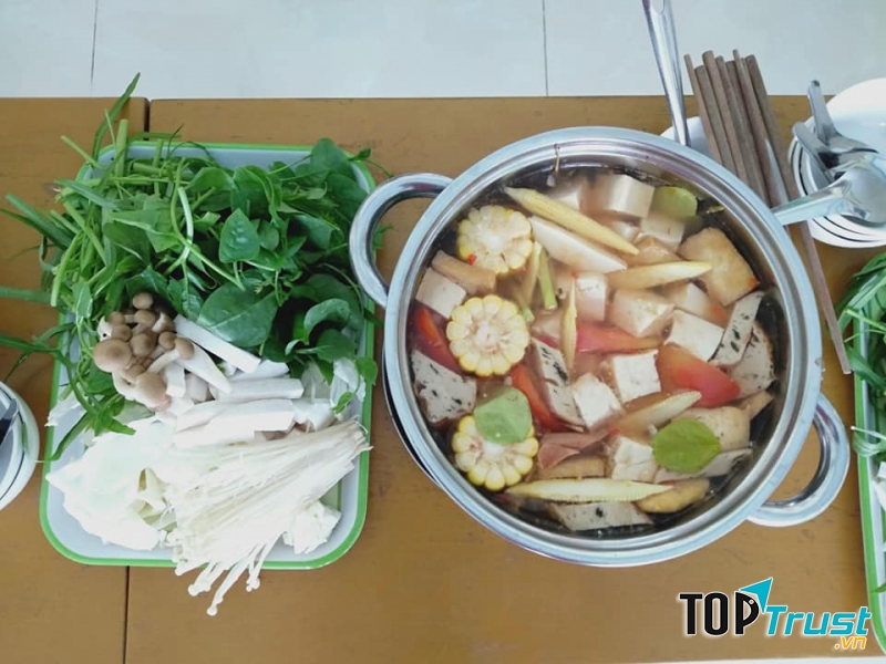 Quán Lẩu và Ăn vặt chay Thổ Nhi