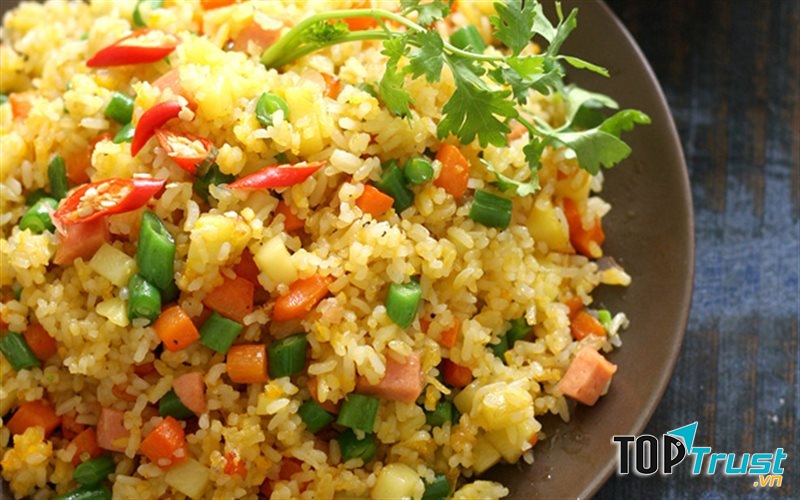 Cơm chiên 79 Đệ Nhất với tiêu chí an toàn thực phẩm từ khâu nguyên liệu đến khâu chế biến cho đến khi thành phẩm.