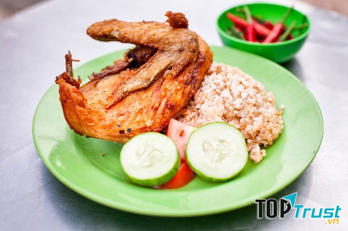 Cơm Gà A Chính - Lê Lai