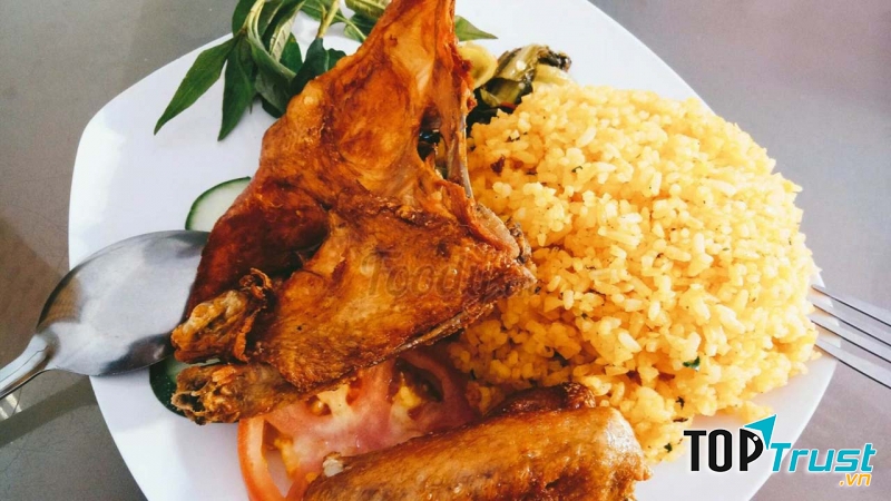 Cơm gà Cấp Tiến