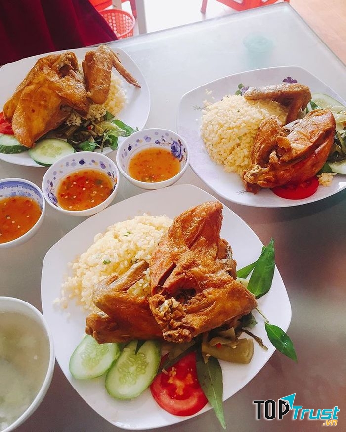 Cơm gà Giang Ký