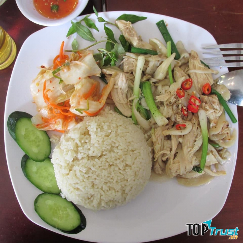 Cơm Gà Hoàng Diệu