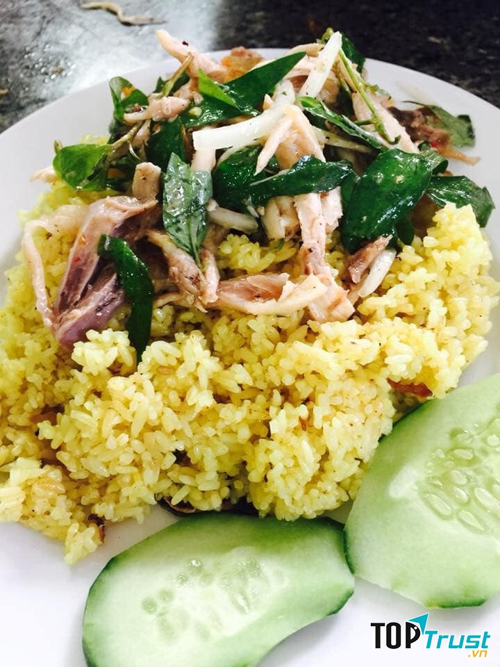 Cơm gà Buôn Lê
