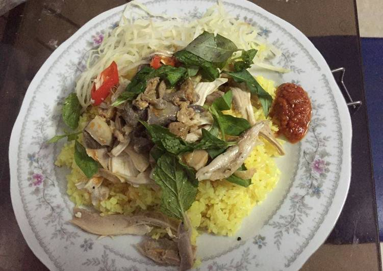 Cơm Gà Nguyệt - Tam Kỳ