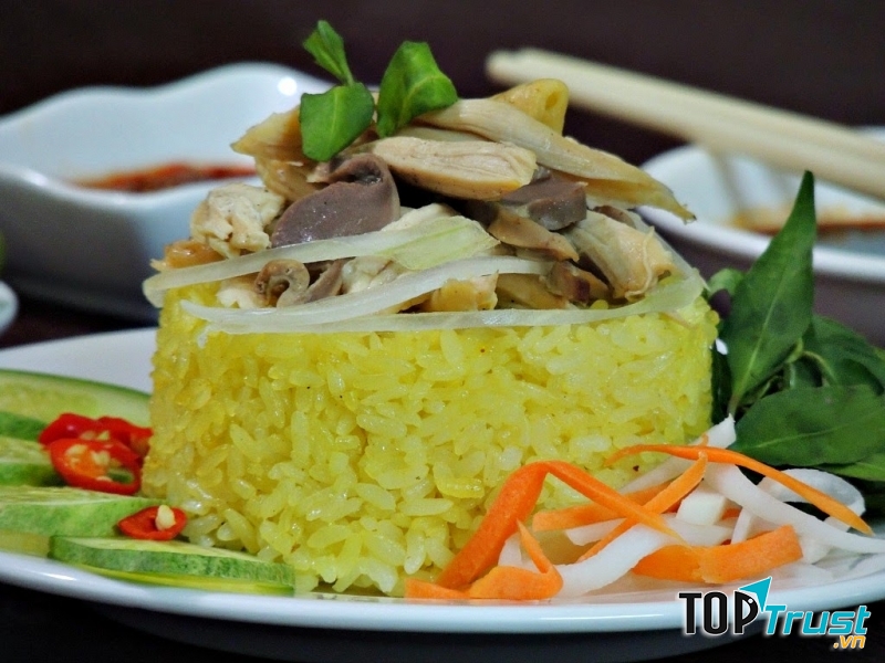 Cơm gà phố Hội